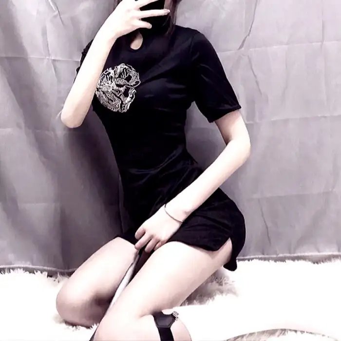 山有木兮木有心